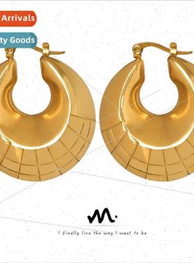 Europe grid hollow geometric earrings tanium steel gold-plat