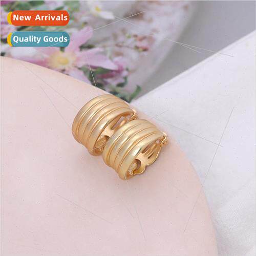 Earrings fashion cute earrings Europe retro nd ear clip