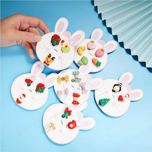 Hundred Christmas Cartoon Soft Ceramic Badge Small Brooch 3