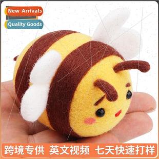 Bee Felt Pendant Handmade diy wool felt poking prodding mate