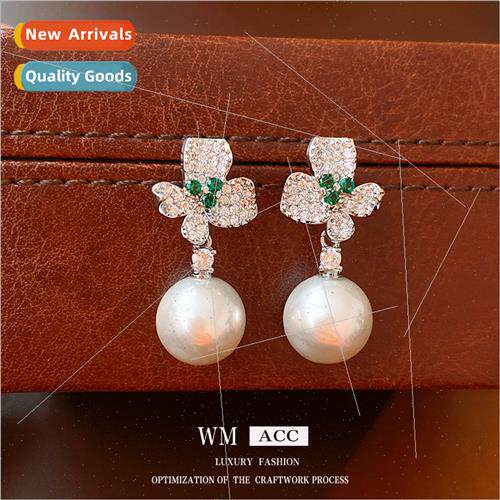 Zirconia Pearl Flower Earrings wh lver Needle French Earring