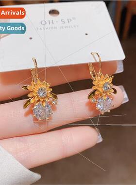 Summer new three-dimensional oil drop sunflower earrings fem