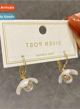 Korea fashion flower ear buckle ins tide simple zirconia ear