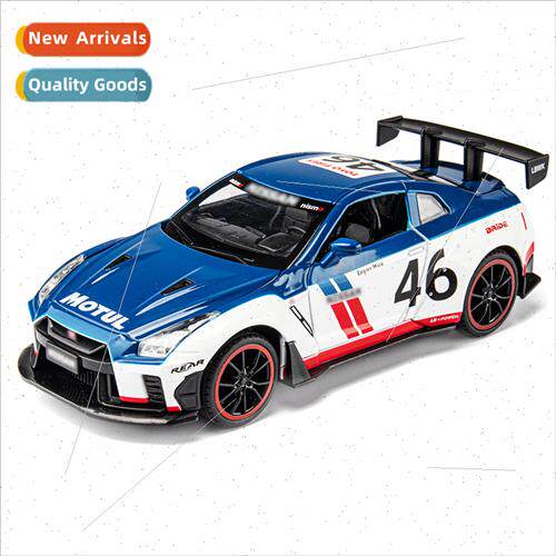 1:24 ssan GTR alloy car boomerang sound light model toys gha