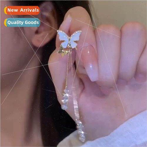 2023 silver needle a two wear zirconia earrings Mori Butterf