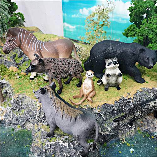 wild animal model hyena ibex warthog african spir cat raccoo