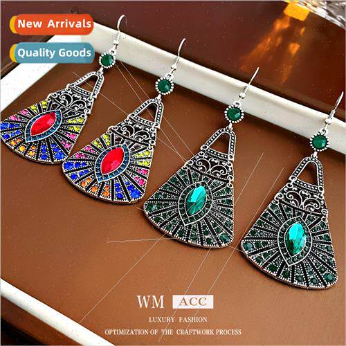 Diamond hollowed out do old trapezoidal water drop ear hook
