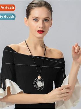 Europe mple Versatile Geometric Alloy Long Necklace Ladies S