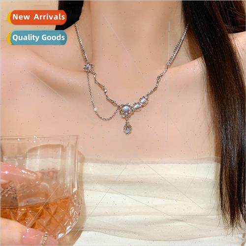 New moonstone pendant necklace niche irregular collarbone ch