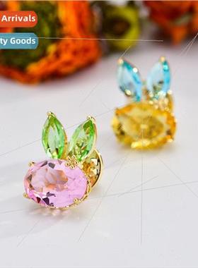 Fashion Classic Cute Rabb Lapel Pin mple Prickly Horse Pin A