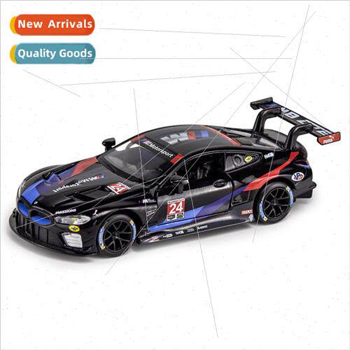 1 32 treasure M8 horse simulation alloy car model sound ligh