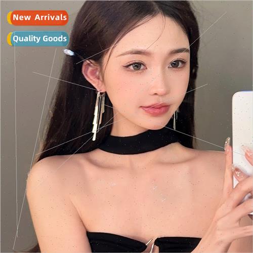 Love earrings 2023 new tide long earrings thin ear jewelry