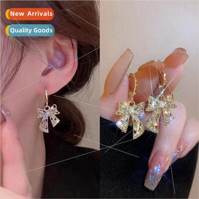 New fashion wild hollow butterfly pearl earrings Korea niche