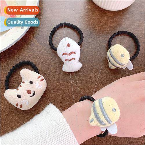 Kten eating small fish hair rope sweet girl plush hair bbee