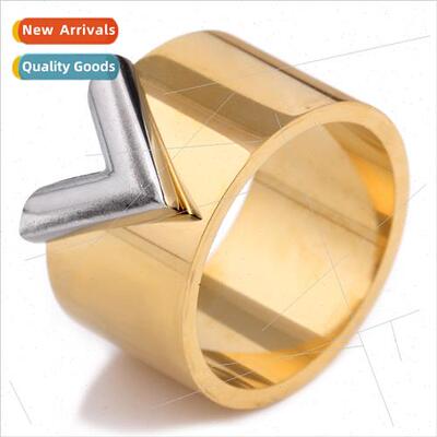 V Vintage Ring Letter Wide Ring Couple Tanium Steel Ring