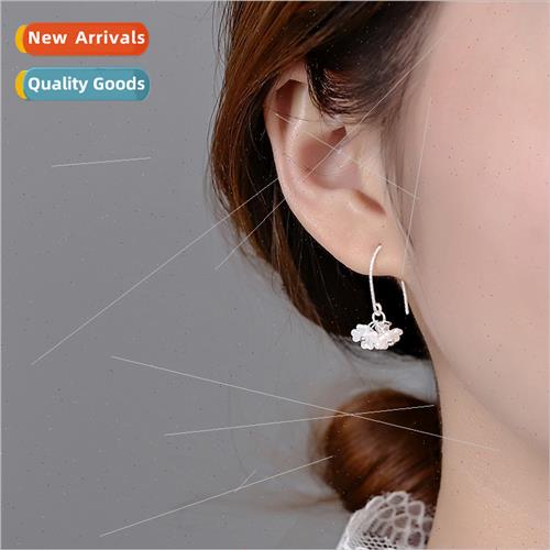 Flower earrings delicate French Japan lucky four-leaf clover