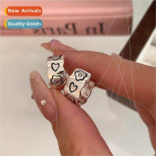 New Graffi Small Flower Earrings Sweet Cool Circle Earrings