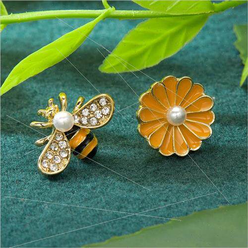 Creative bee daisy flower animal rhinestone painting oil ear