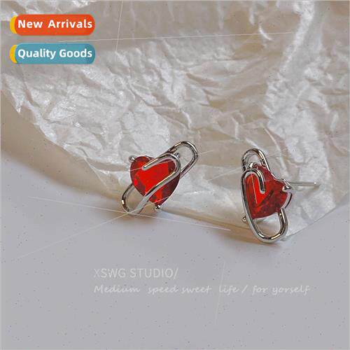 Love at First ght che Red Love Heart Paperclip Earrings Zirc