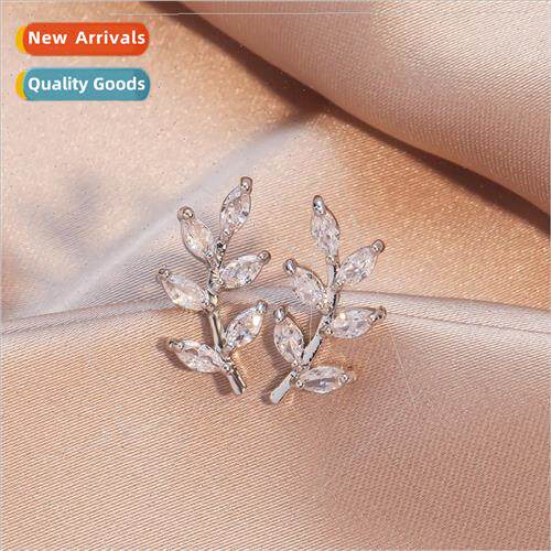 Classic Compact Willow Leaf Stud Earrings wh AAA Zirconia Ea