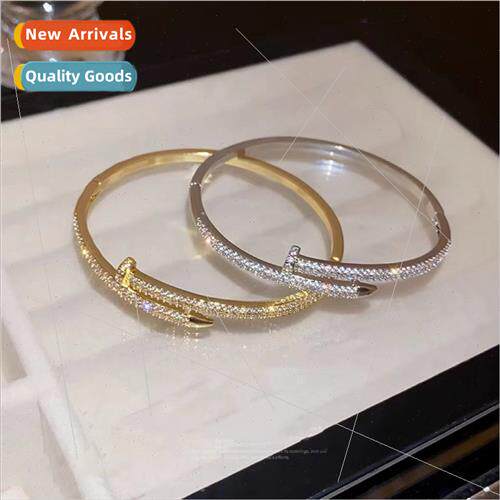 Europe diamond studded bracelet women do not lose color nich