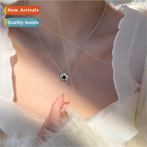 Black single diamond small flower necklace female Korea simp