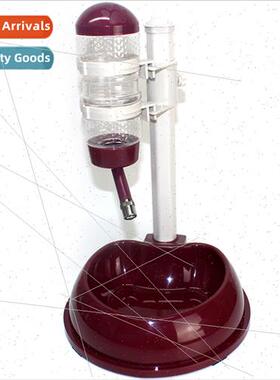 Pet Drinking Waterer Water bottle can be lifted lowered to d