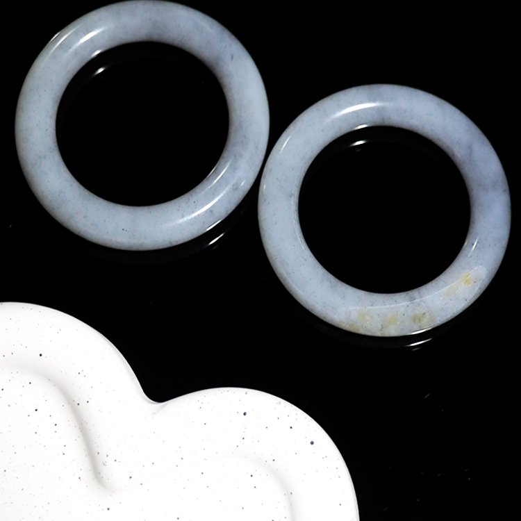 新疆和田玉籽料青花籽料手镯