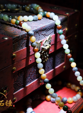 楼兰三彩籽料糖青花和田玉手串