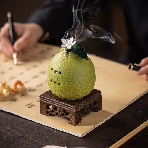 创意梨子香炉家用室内香薰炉