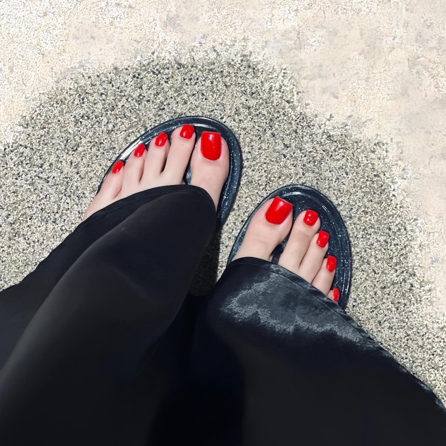 纯手工穿戴甲2025年新款纯色脚丫简约高级感正红色成品美甲贴片