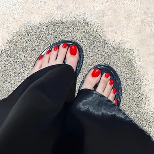 纯手工穿戴甲2025年新款 纯色脚丫简约高级感正红色成品美甲贴片