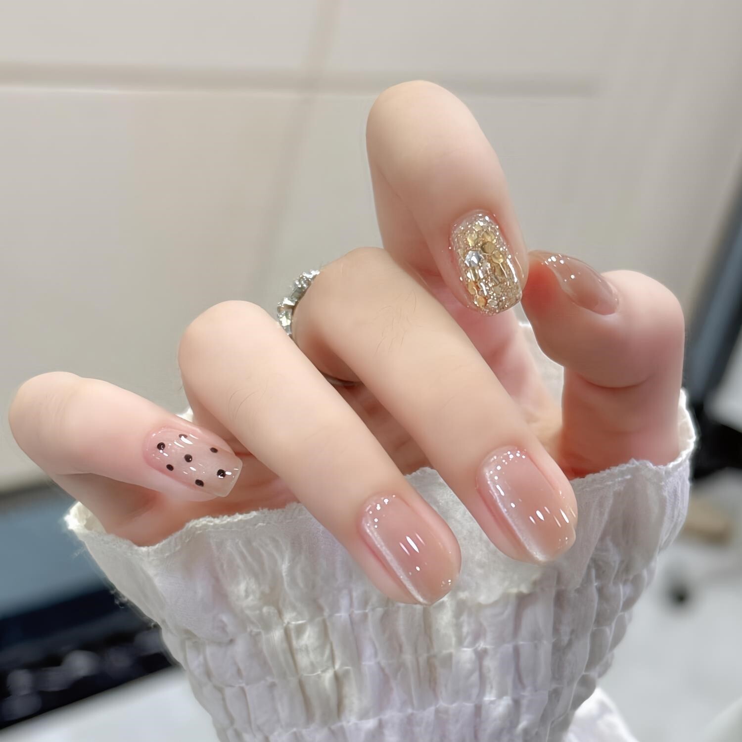 纯欲气质裸色烟灰灯泡波点晶石猫眼美甲成品手工穿戴甲片假指甲