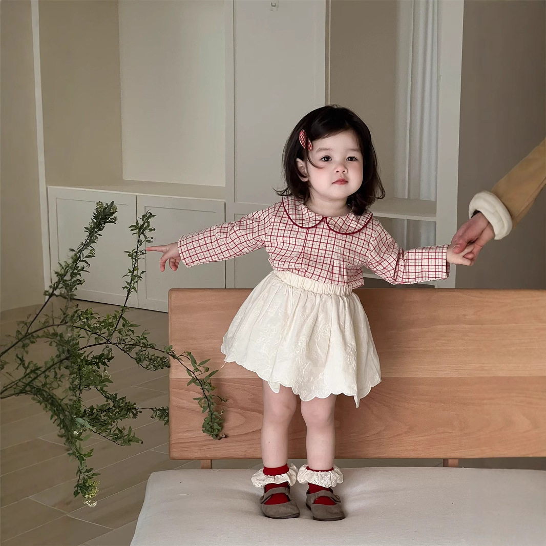 女宝宝春款衣服2026新款韩版童装女童格子娃娃衫短裙套装儿童春装