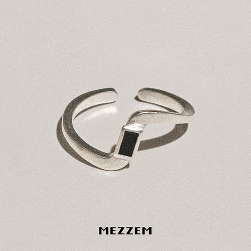 MEZZEM时尚百搭简约个性方形黑玛瑙戒指银开口小众中性潮流高级感