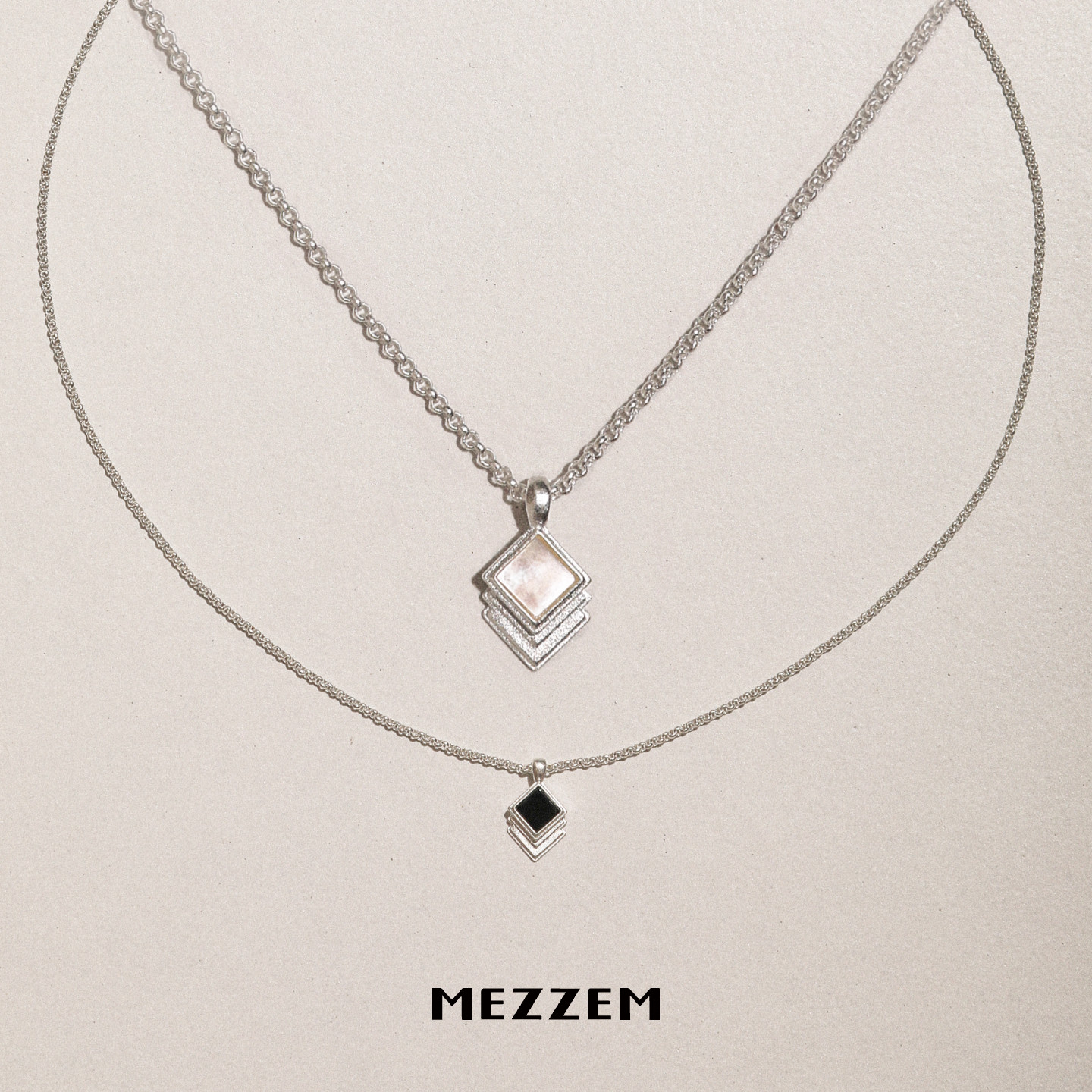 MEZZEM ＜菱形＞复古简约高级感项链 黑玛瑙/白贝母 百搭精致时尚