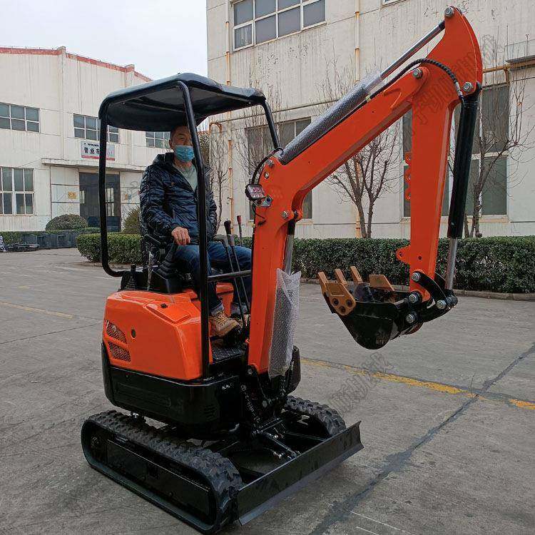 微型家用挖掘机农用果园开沟18型挖土机履带式挖坑破碎小型挖掘机,金属材料及制品,其他金属制品,淘宝优惠券,粉丝福利购,淘宝优惠卷