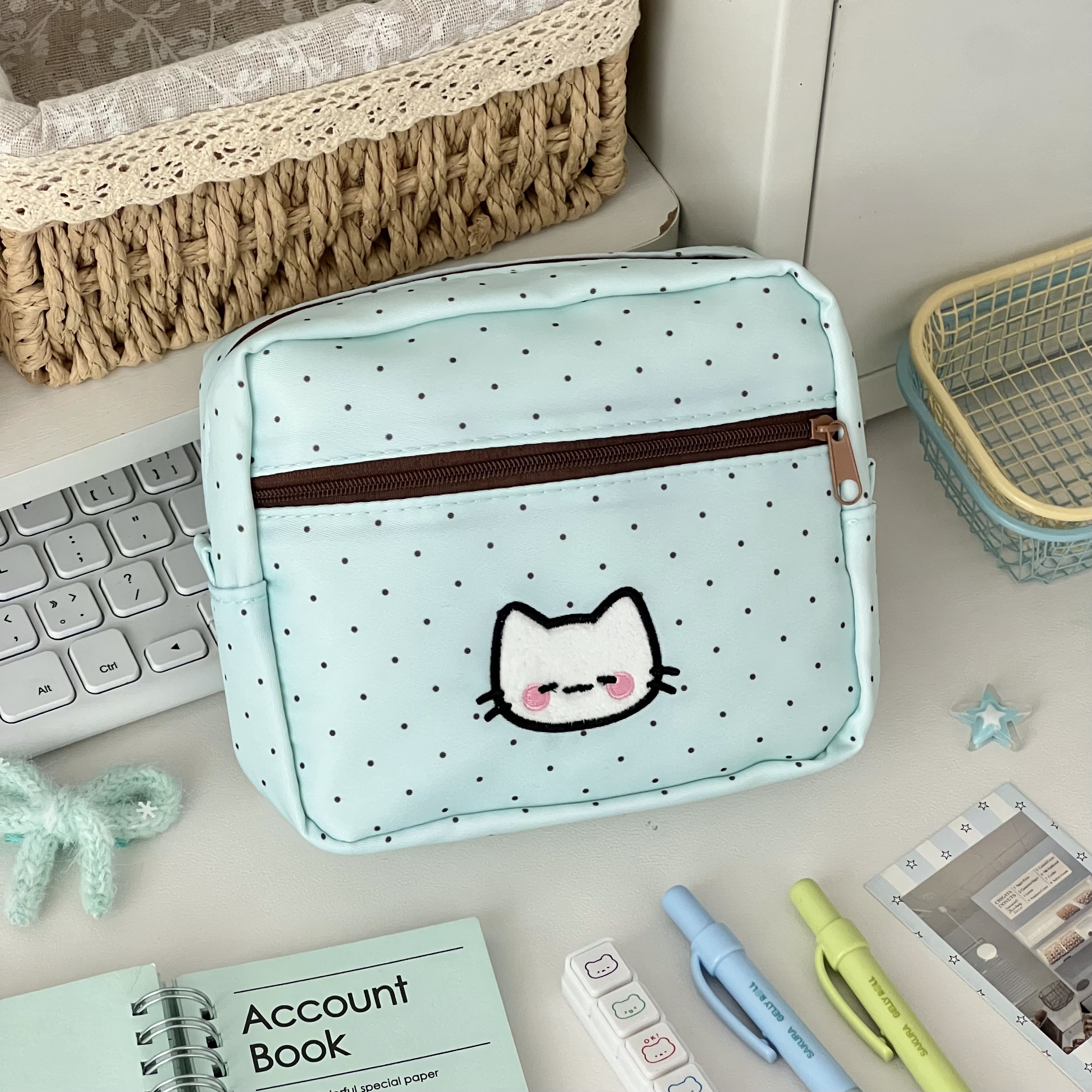 ins风薄巧波点小猫零钱包可爱卫生巾收纳包ccd相机包便携化妆包,文具电教/文化用品/商务用品,笔袋,淘宝优惠券,粉丝福利购,淘宝优惠卷