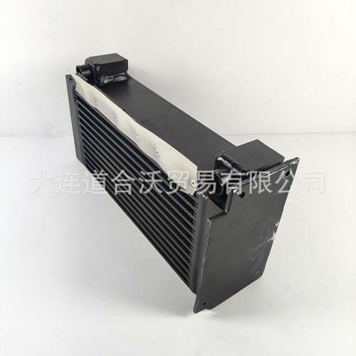 D2011 发动机机油发散热器042 87670447适用于T道依茨动机