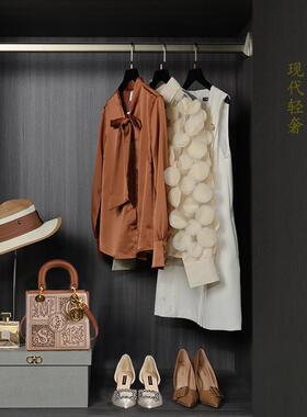 软装样板房摆件女士衣柜橙色衣服包包高跟鞋轻奢衣帽间套装