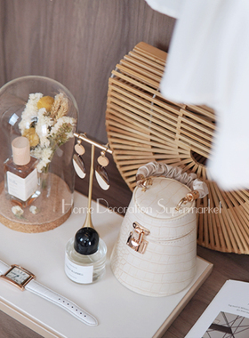 衣帽间软装搭配样板间藤编包衣柜摆样女装包包托盘展厅饰品摆件表