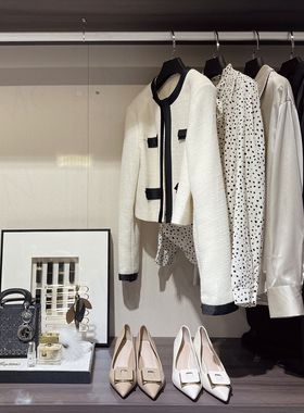 百恒样板房衣帽间梳妆台衣服衬衫摆件全屋定制衣柜软装轻奢装饰品