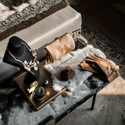 高端优雅女晚宴包首饰托盘组合摆件梳妆台金色套装样板间项链模特