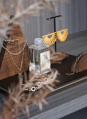 新概念软装样板间摆件梳妆台套装女士首饰香水托盘衣柜衣帽间饰品