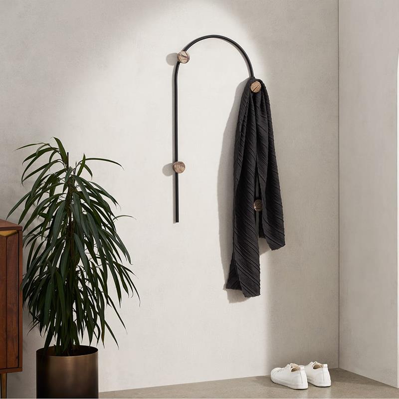 北欧轻奢入户玄关挂衣架进门壁挂墙上卧室异形衣帽间装饰衣帽架子