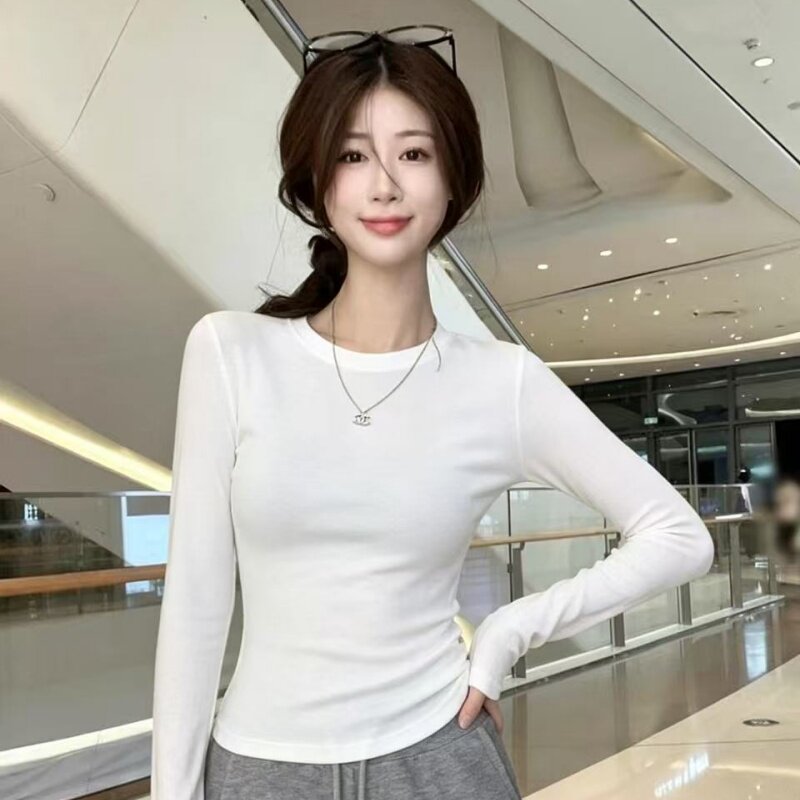 秋冬纯色气质款圆领长袖打底女