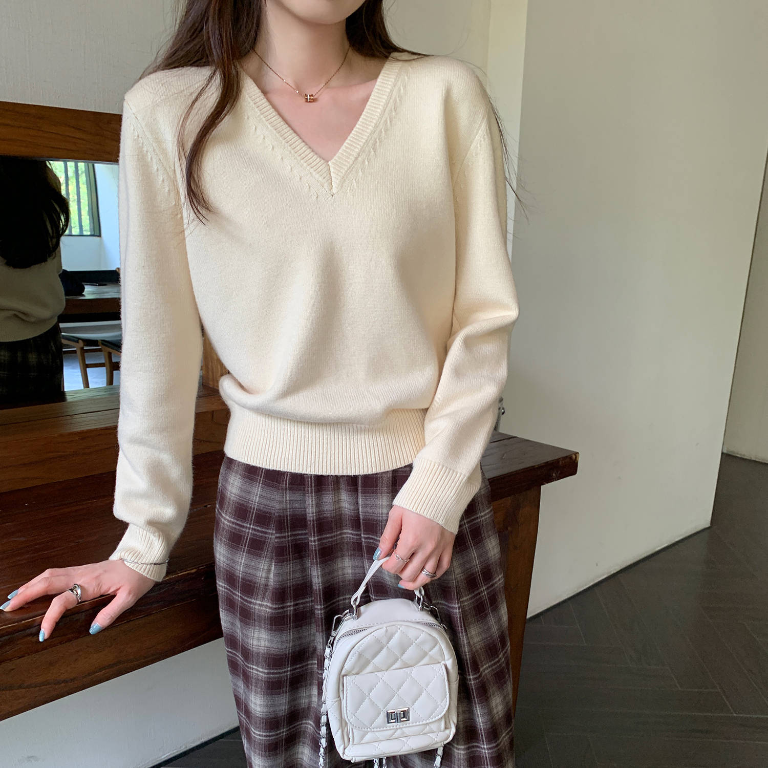 宽松慵懒风内搭套头V领毛衣女2025新款早秋超好看单穿针织衫上衣