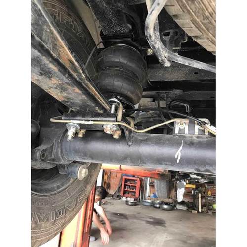 上汽大通V90改装汽车减震器避震器气动避震减震空气悬架弹簧气包