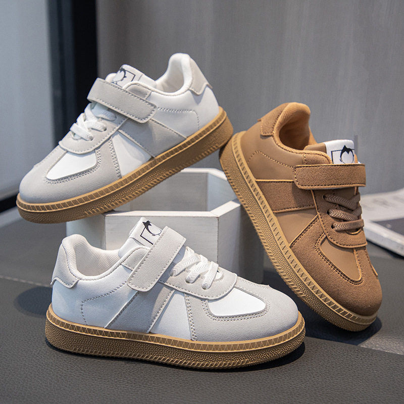 儿童运动鞋舒适平底板鞋魔术贴款男童户外休闲女童日常百搭德训鞋