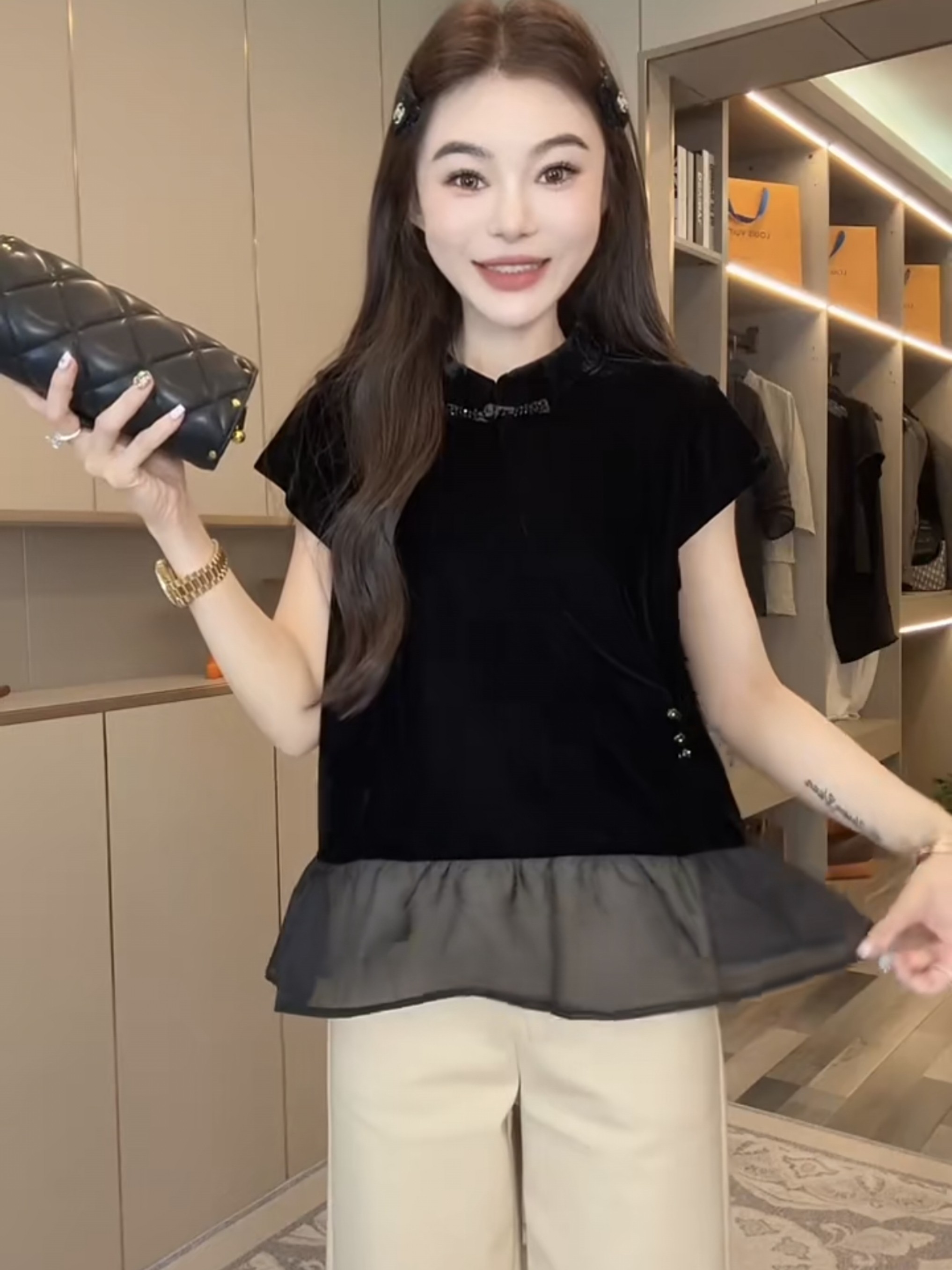 欧货洋气丝绒短袖T恤女2026早秋新款中式盘扣拼接何叶边宽松上衣